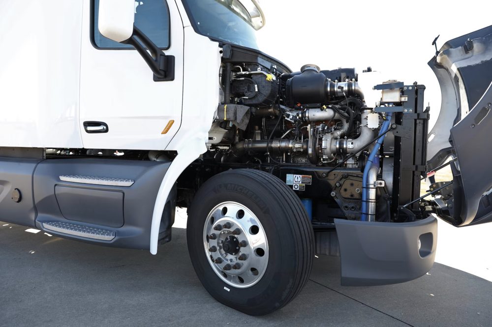 Oakland CA fleet truck repair support